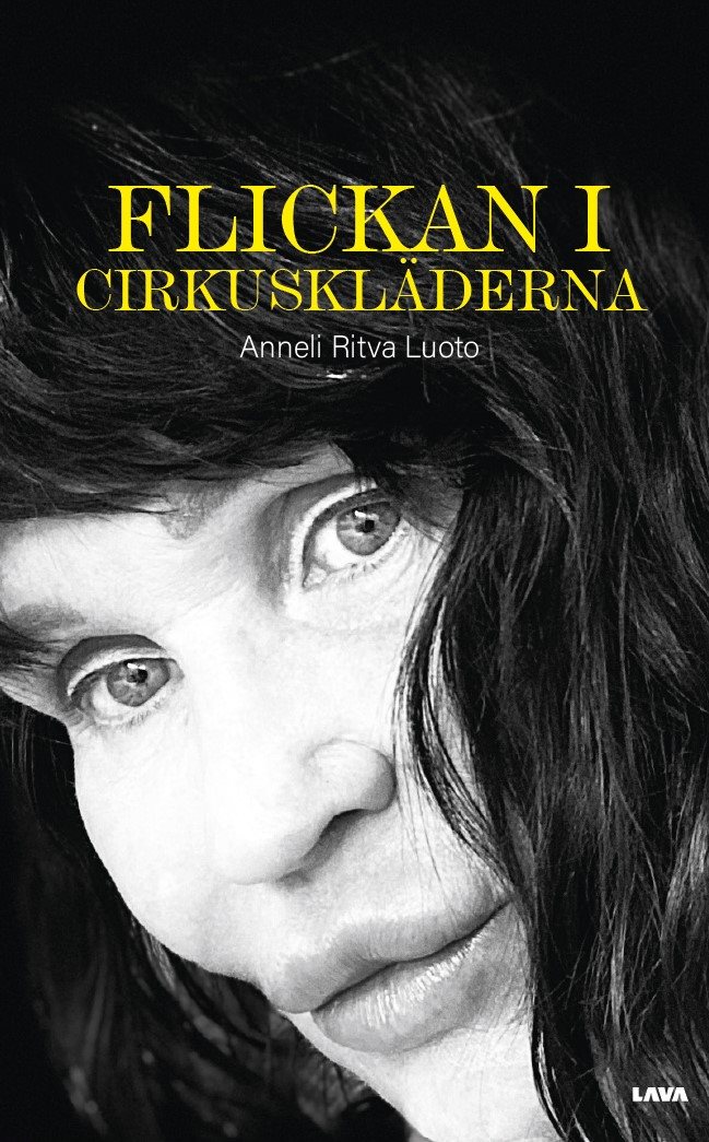 Flickan i cirkuskläderna